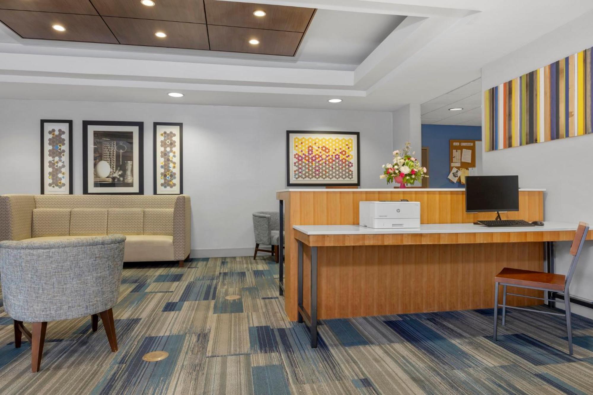 Holiday Inn Express Hotel & Suites West Coxsackie By Ihg Экстерьер фото
